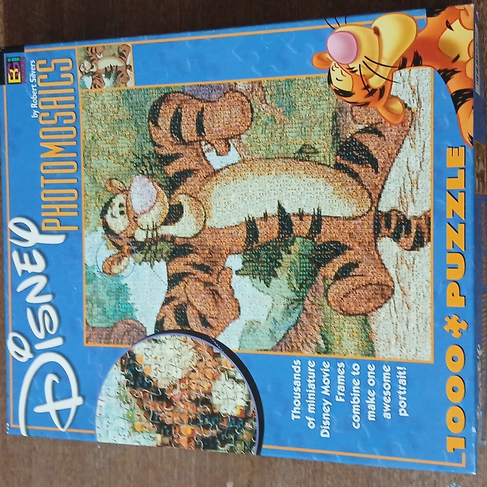 Disney Photomosaics Tigger Puzzle - Vibrant Colors